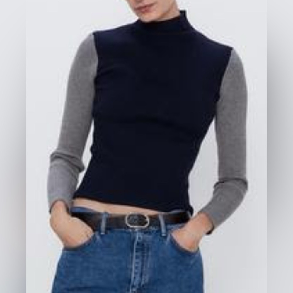 ZARA Navy and Gray Long Sleeve Sweater - SM